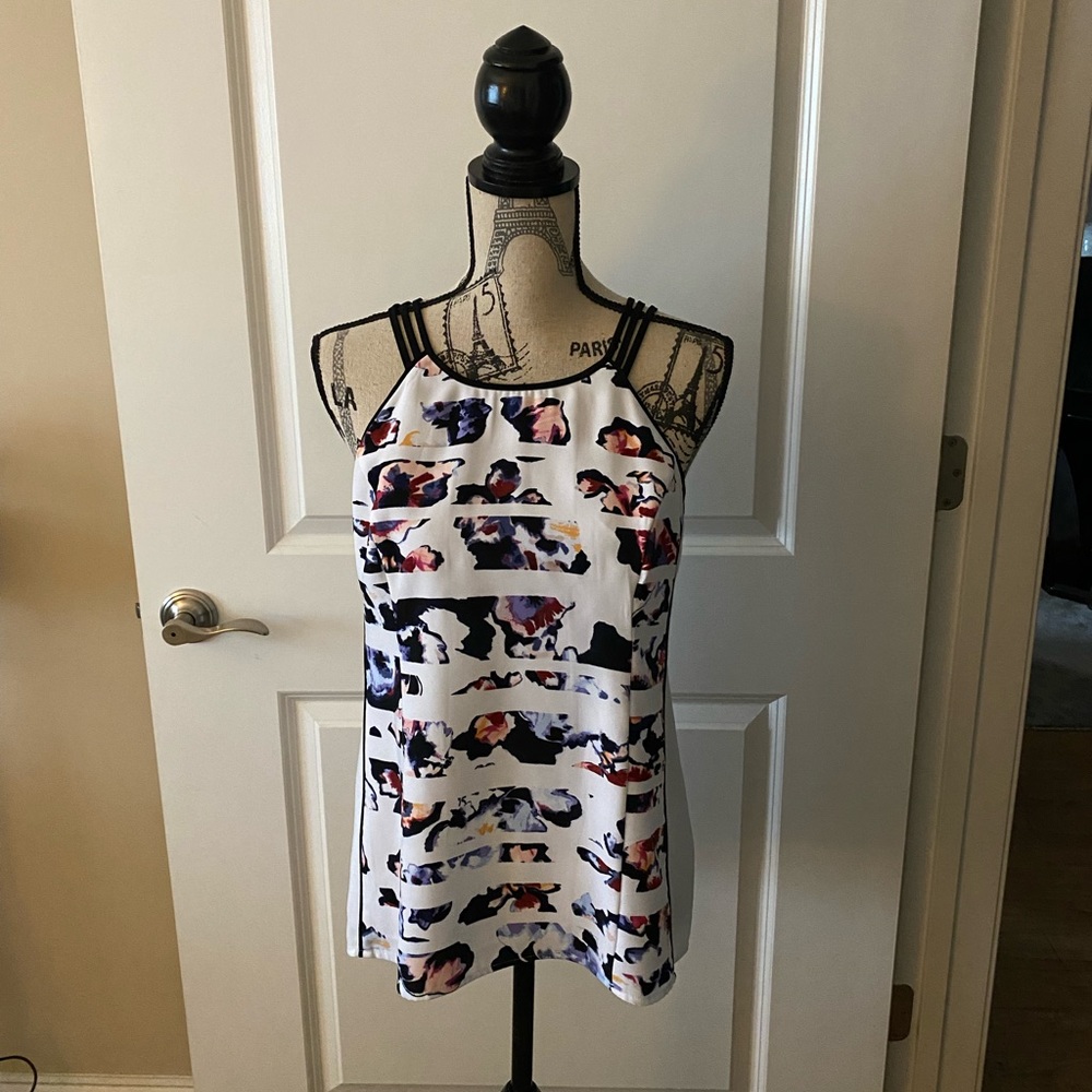 White House Black Market Floral Sleeveless Blouse